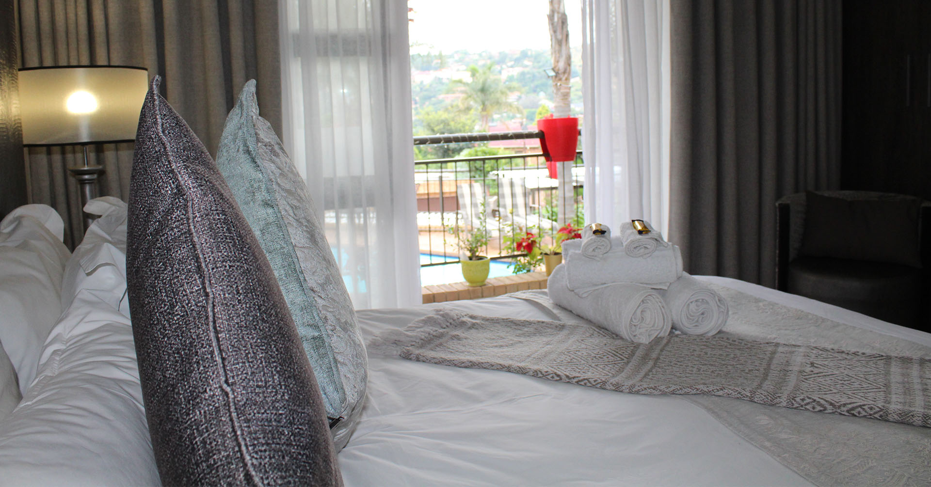 7th Heaven Guest House, Mercury Room